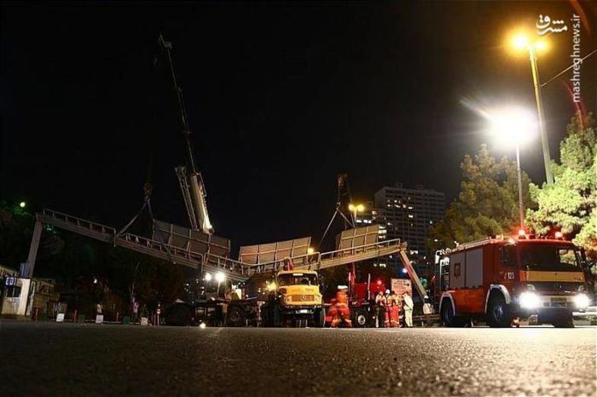 تصاویر: تصادف کامیون با تابلوی راهنمایی‌ و رانندگی