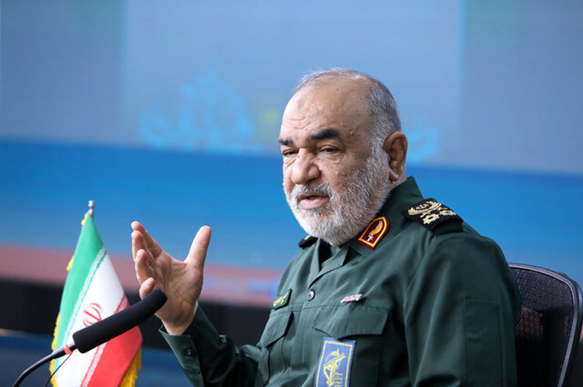 سرلشکر سلامی: ما با آمریکا دشمنی اعتقادی داریم و با استکبار می‌جنگیم