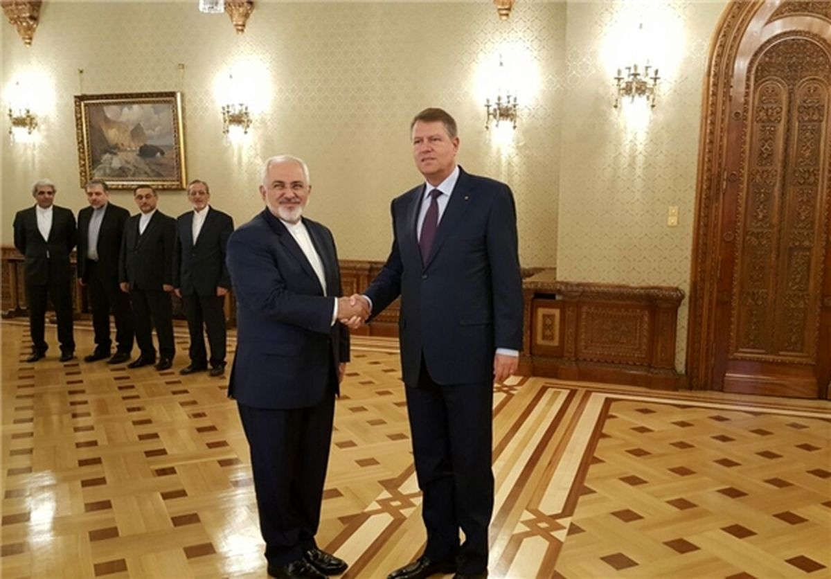 ظریف با رئیس جمهور رومانی دیدار و گفت‌وگو کرد +عکس