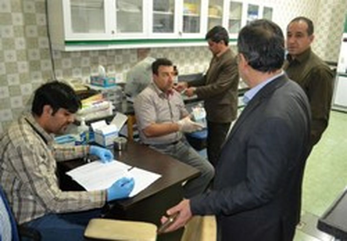 نمونه‌گیری ژنتیک از خانواده مسافران سانحه هوایی +تصاویر