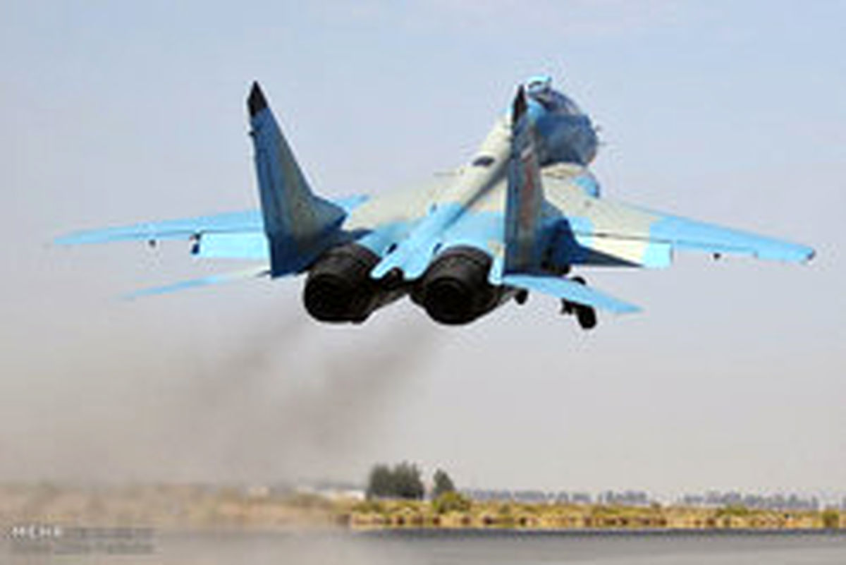 کدام جنگندهها و هواپیماها در رزمایش نهاجا به پرواز درآمدند؟