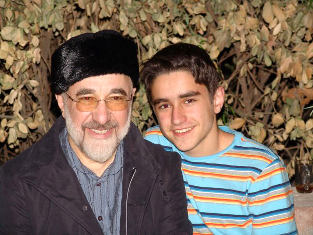 خاتمی و برادرزاده اش/عکس