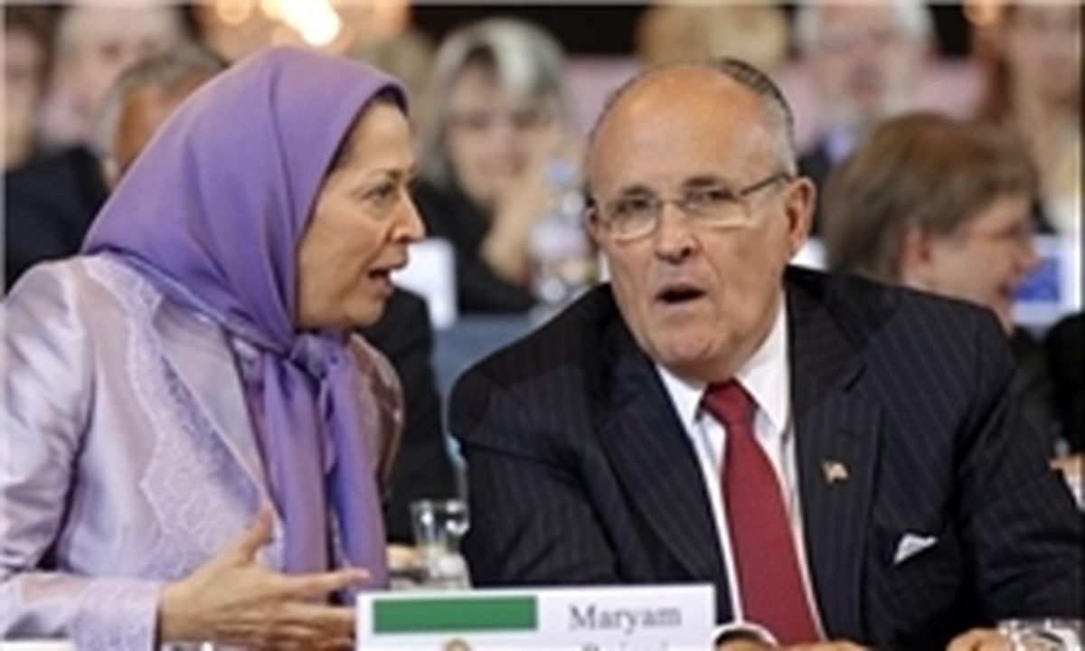 اعتراف مشاور ترامپ به نقش منافقین در آشوبهای اخیر