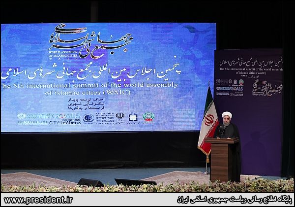 تخریب قالیباف توسط روحانی، رقابت‌ها را وارد فاز جدیدی کرد