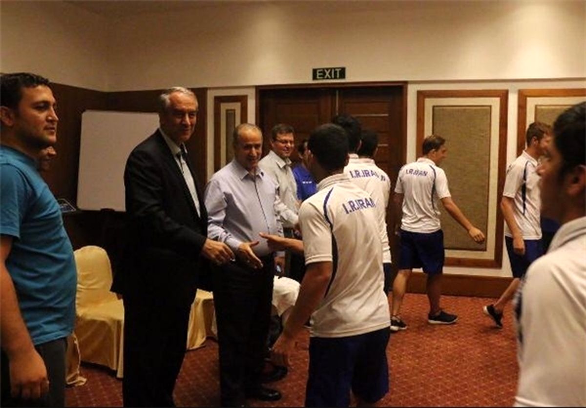 تاج: توانایی شکست کره‌شمالی را هم دارید