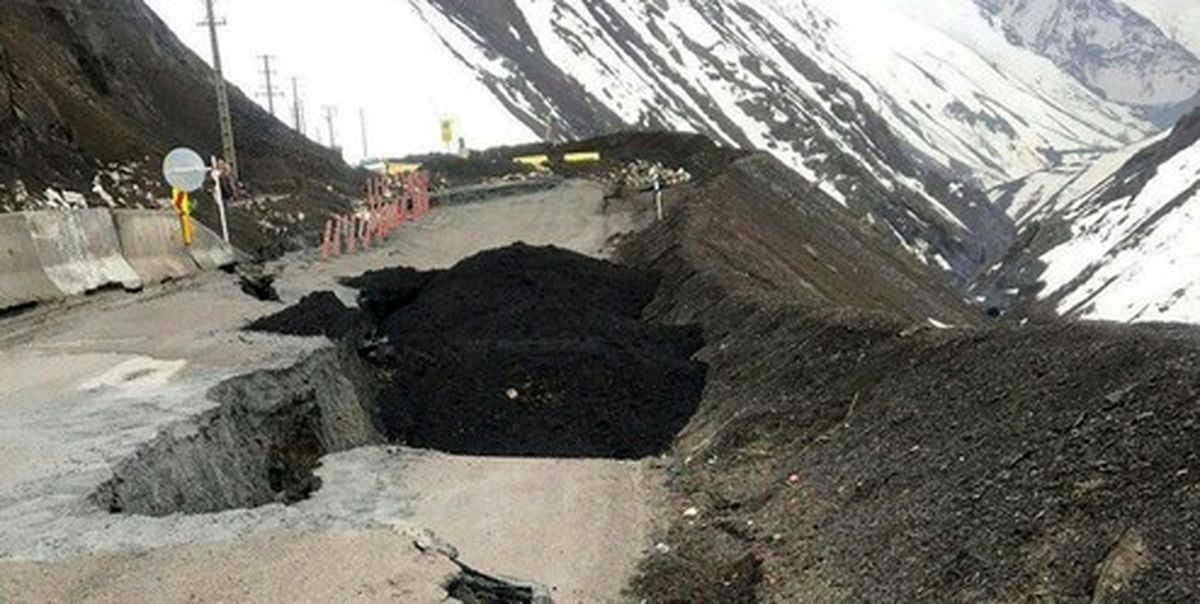 شکاف جاده چالوس عمیقتر شد +عکس