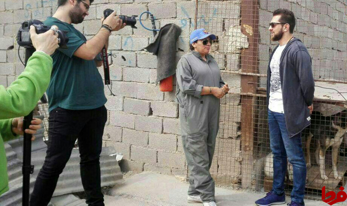 بهرام رادان در کنار حیوانات بی‌سرپرست +عکس