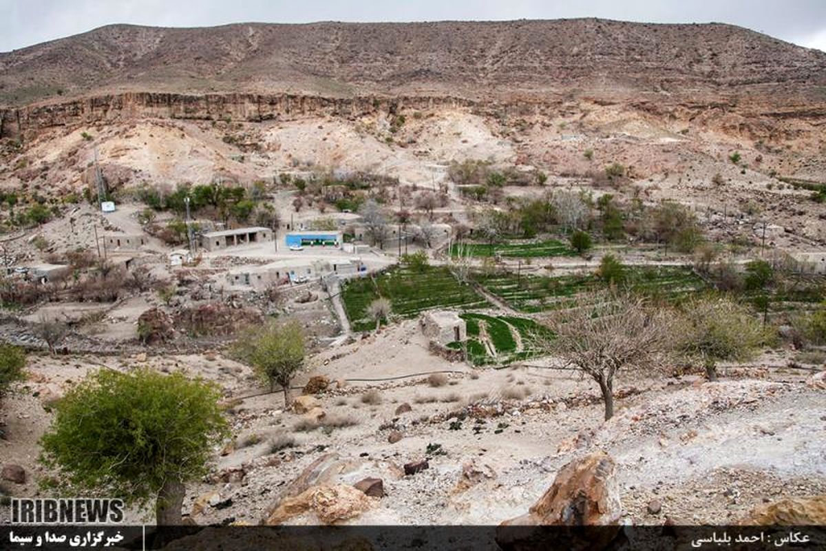 تصاویر: قبرستان پر رمز و راز هفتاد ملا در میرجاوه