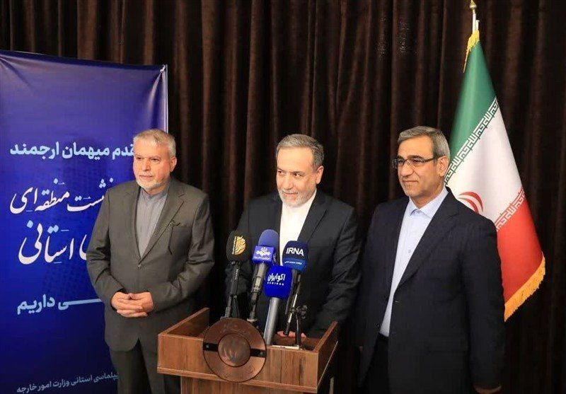 عراقچی: ویتکاف از طریق واسطهها تماسهایی با ما برقرار میکند