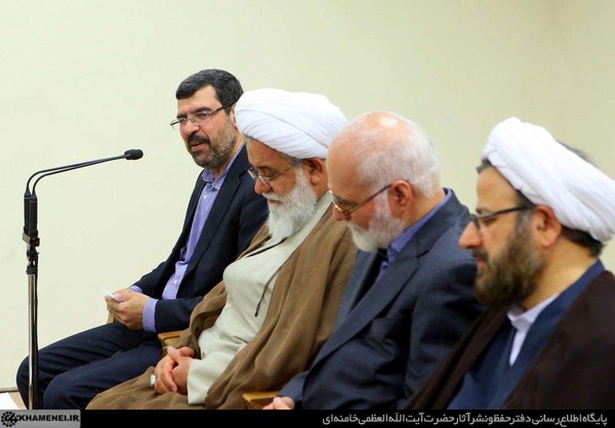 عکس: دیدار اعضای مرکز الگوی اسلامی-ایرانی پیشرفت با رهبری