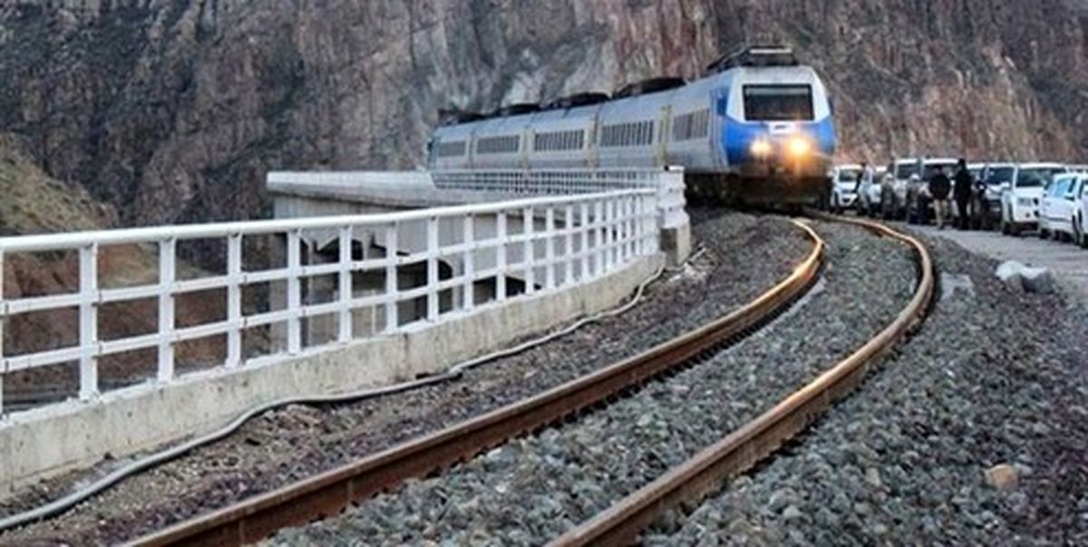 علت خروج قطار زاهدان- تهران از ریل چه بود؟