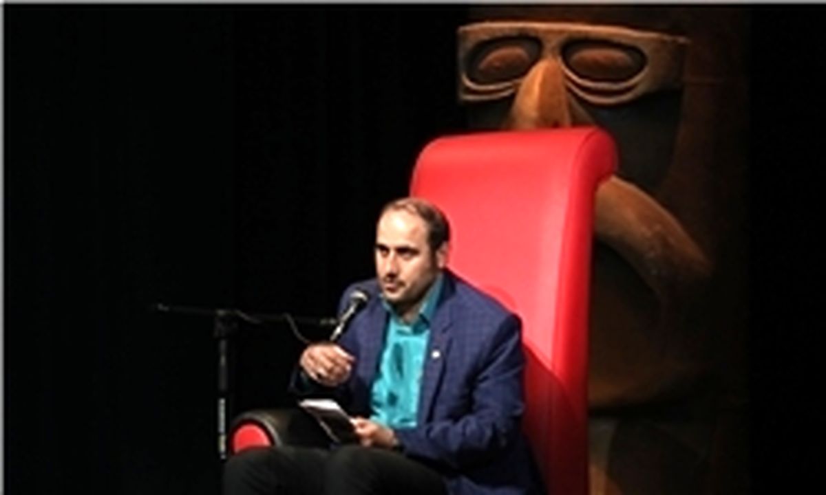 طنزپرداز کشور: دیدار شاعران با رهبری، طنز را از پستو بیرون آورد