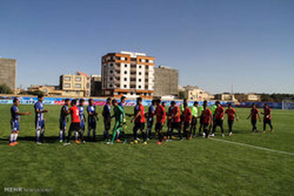 زمین استقلال در اختیار حریف استقلال