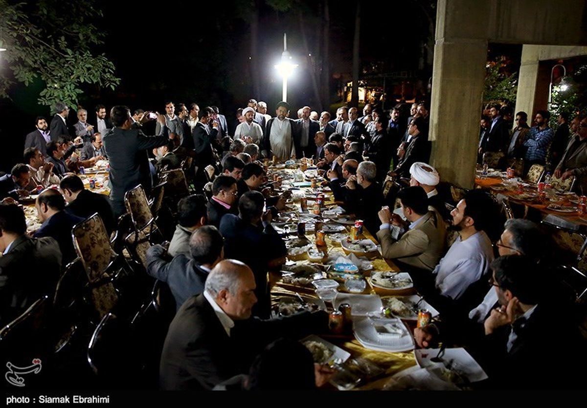 عکس/وزرای‌پیشنهادی‌درضیافت‌شام‌نماینده‌ها