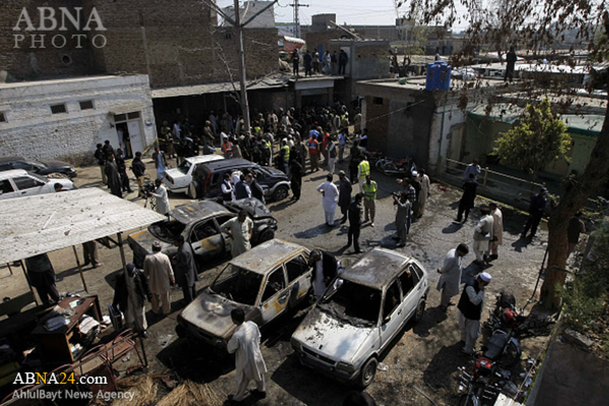 انفجار انتحاری نزدیک دادگاهی در پاکستان +تصاویر