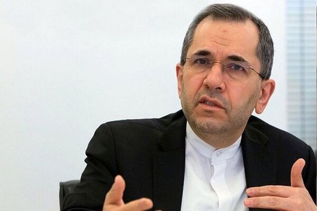 روانچی: آمریکا با تلاش برای بازگرداندن تحریمها خود را تحقیر میکند