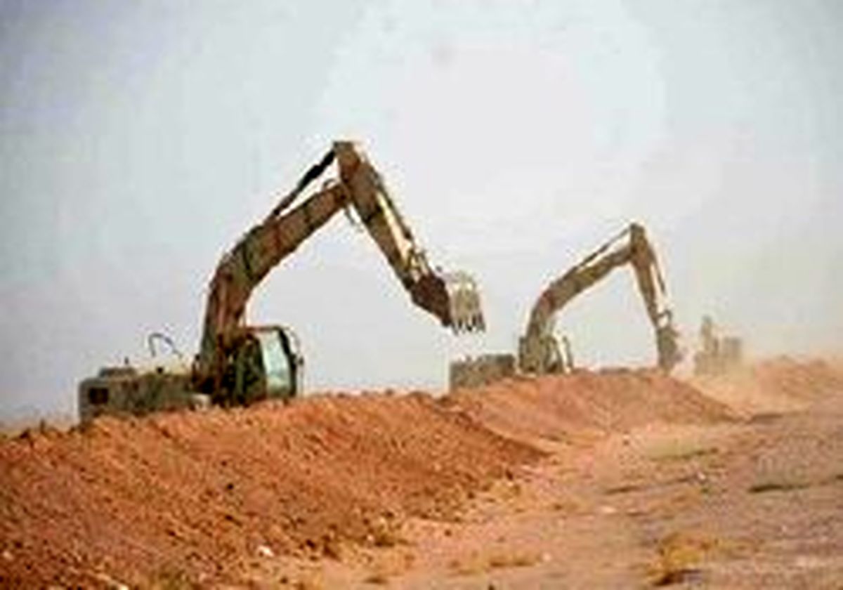 عراق در مرز خود با سوریه خاکریز ایجاد می‌کند