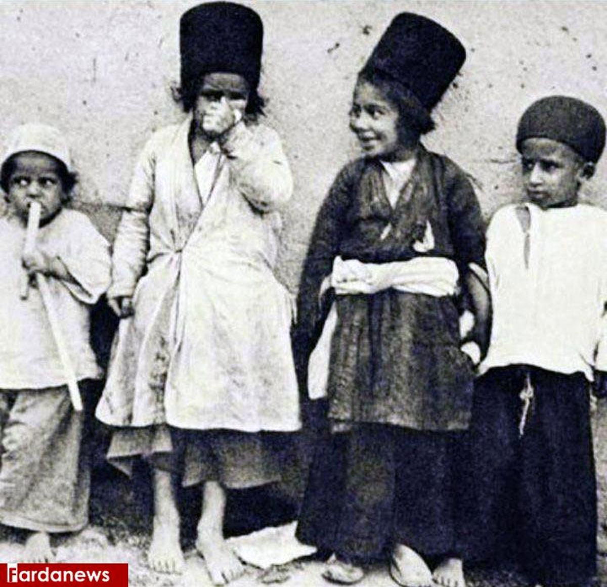 عکس: تیپ کودکان زمان قاجار