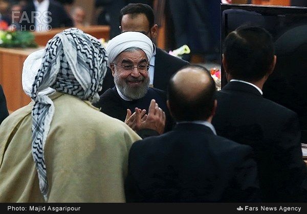 دیدار روحانی با ایثارگران خوزستان/تصاویر