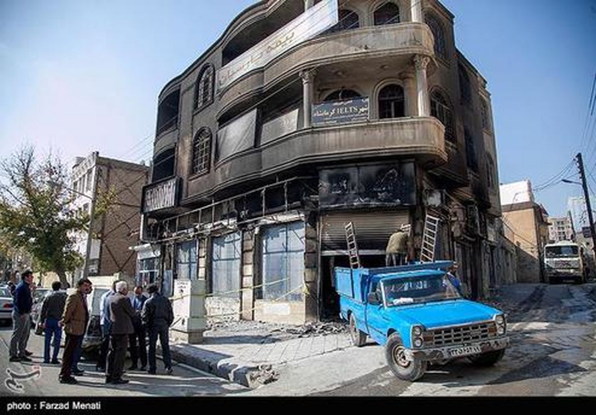 بیانیه‌‌ ۷۷ اصلاح‌طلب؛ پاک کردن ننگِ سیاسی با رنگِ حمایت از اغتشاشات