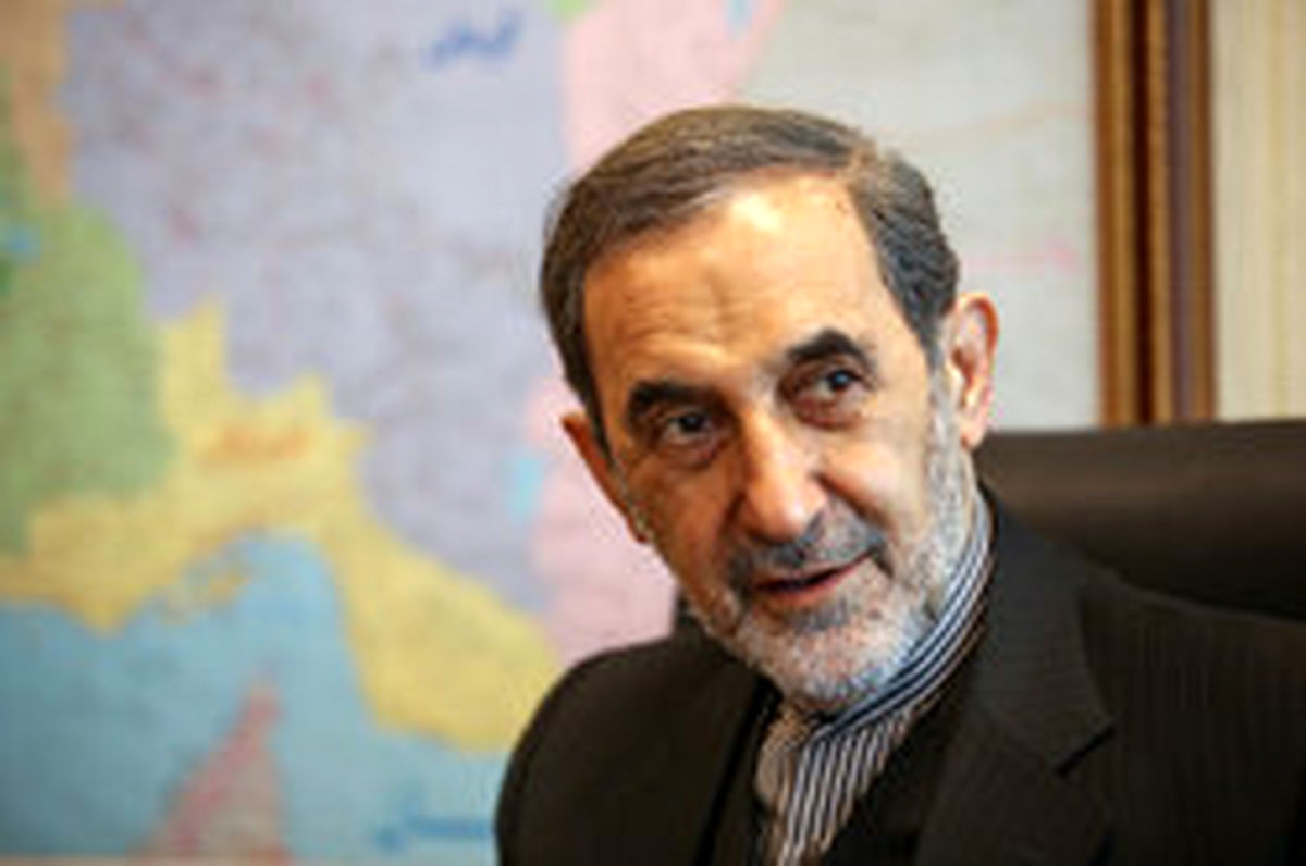 واکنش ولایتی به درخواست دستگیریاش در روسیه