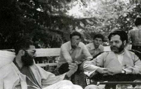 عکس/مقام معظم رهبری پس از ترور1360