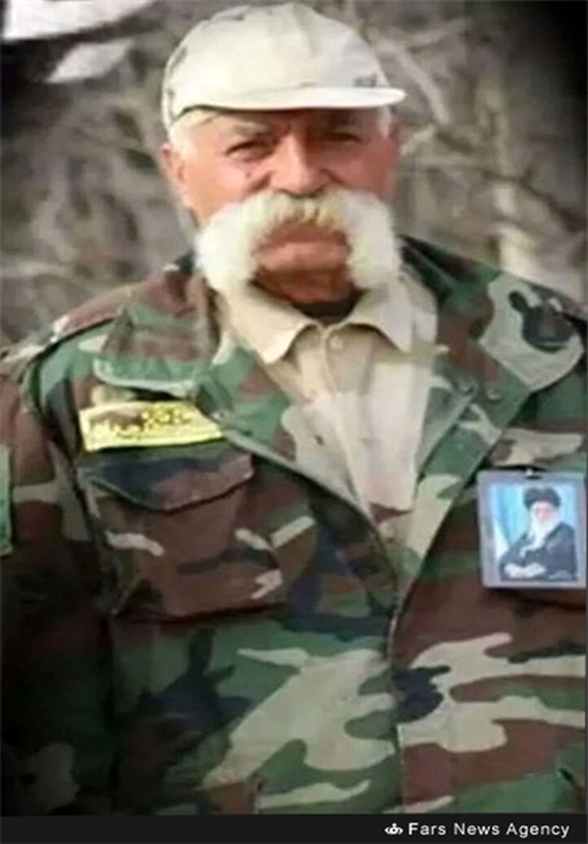 شهادت‎خنثی‌کننده‎بمب‎باعکس‎رهبری/تصاویر
