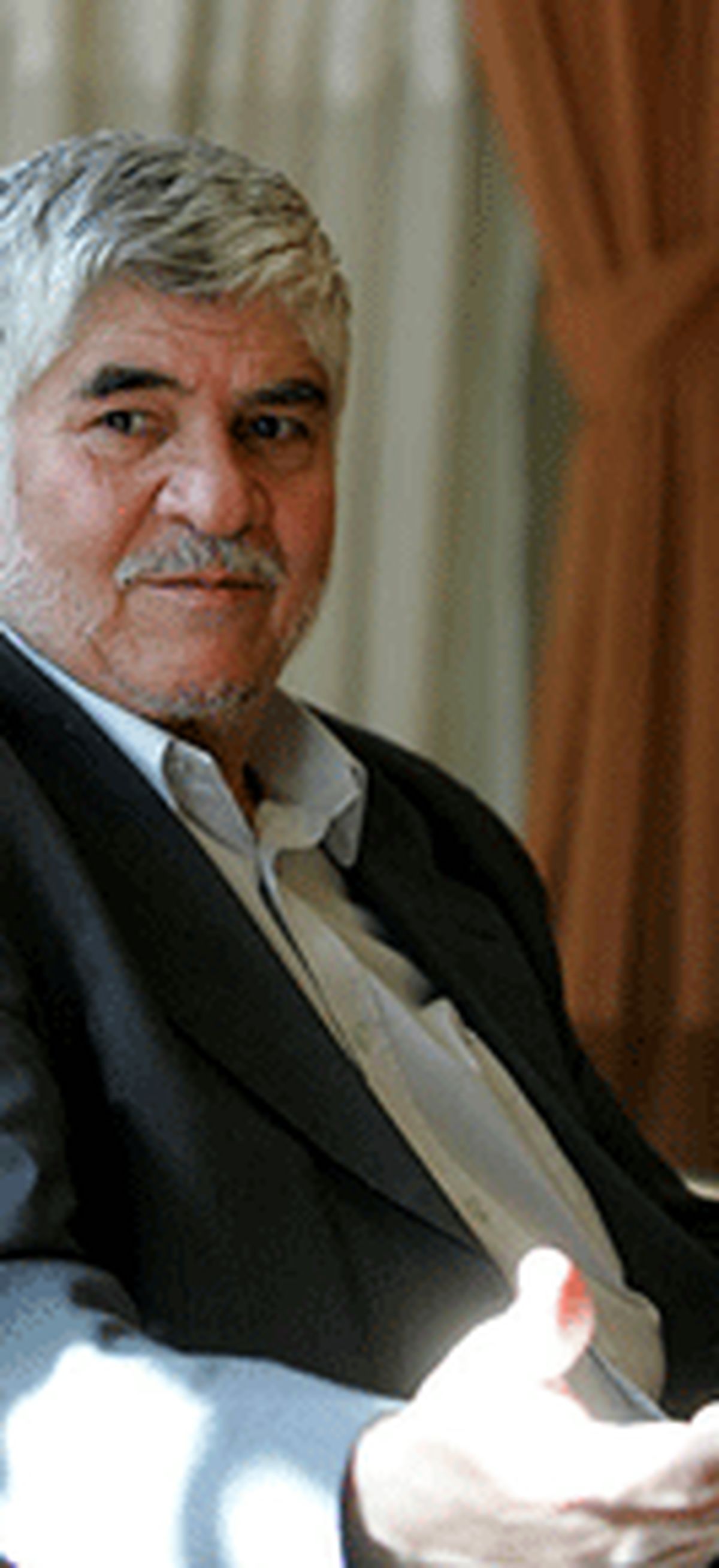 پاسخ محمد هاشمی به نظرات کاربران « فردا »