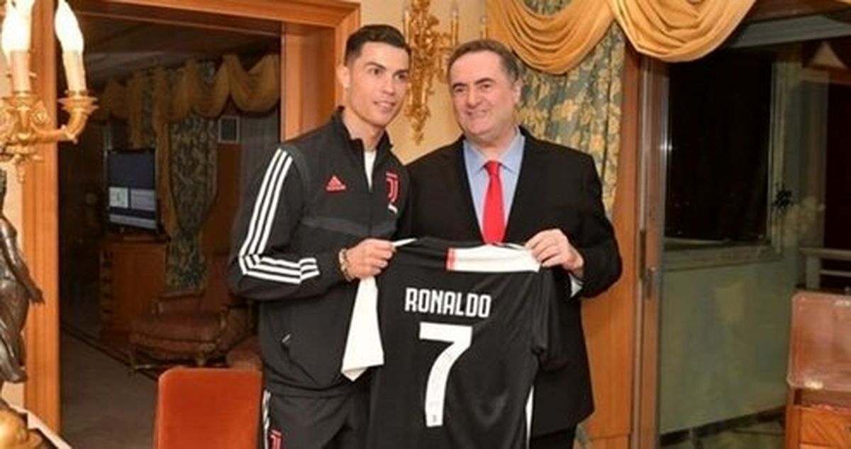 عکس یادگاری رونالدو با وزیر صهیونیستی جنجال به پا کرد