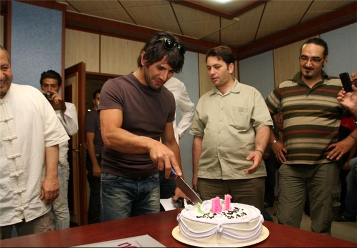 تصاویری از پشت صحنه فیلم میلیاردی «قلاده‌های طلا»