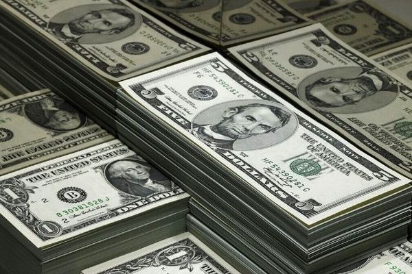 قیمت دلار دوباره طوفانی شد | عبور از مرز حساس ۱۱۴ هزار تومان