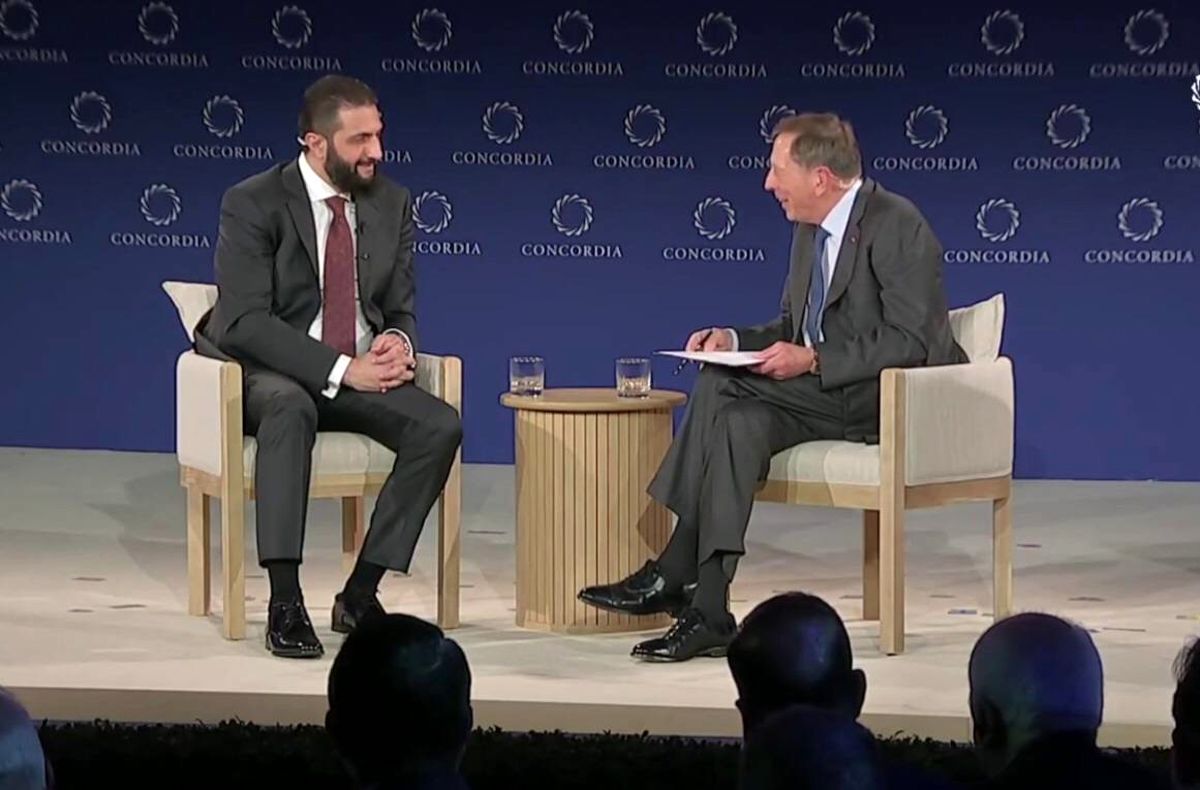 سوال جنجالی ژنرال آمریکایی که جولانی را بازداشت کرده بود: چطور از القاعده به ریاست جمهوری رسیدی؟