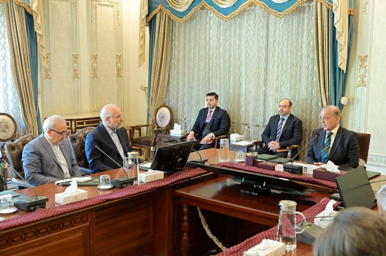  قالیباف: آمریکا مخالف پیشرفت کشورهای اسلامی است