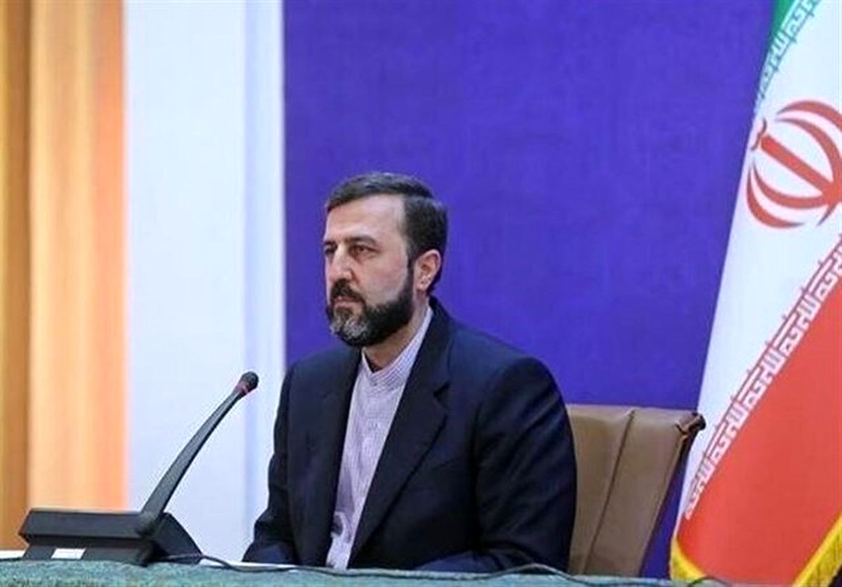 دعوت از غریب آبادی برای سفر به مسکو