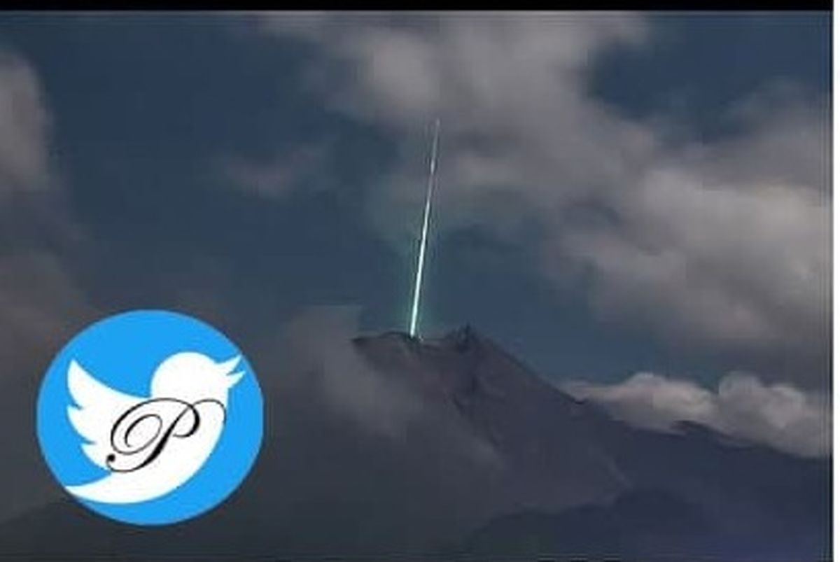 افشای معمای نور عجیب سبز رنگ در آتشفشان اندونزی +عکس