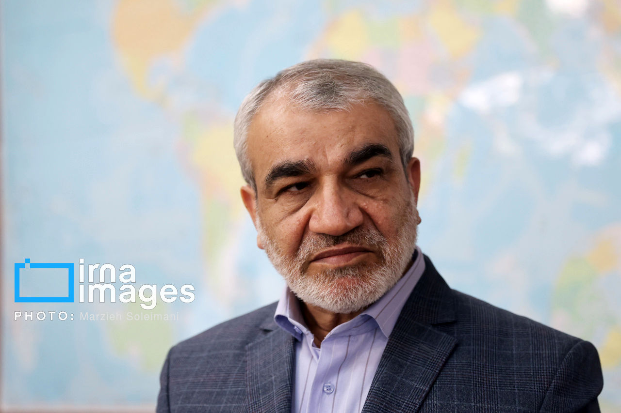 کدخدایی: فضای مجازی را باید یک فضای حقیقی دانست