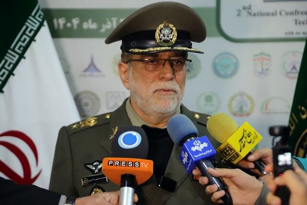 امیر سرتیپ دادرس: ما هیچ‌گاه سراغ سلاحی که به سعادت بشری لطمه بزند، نرفته‌ایم