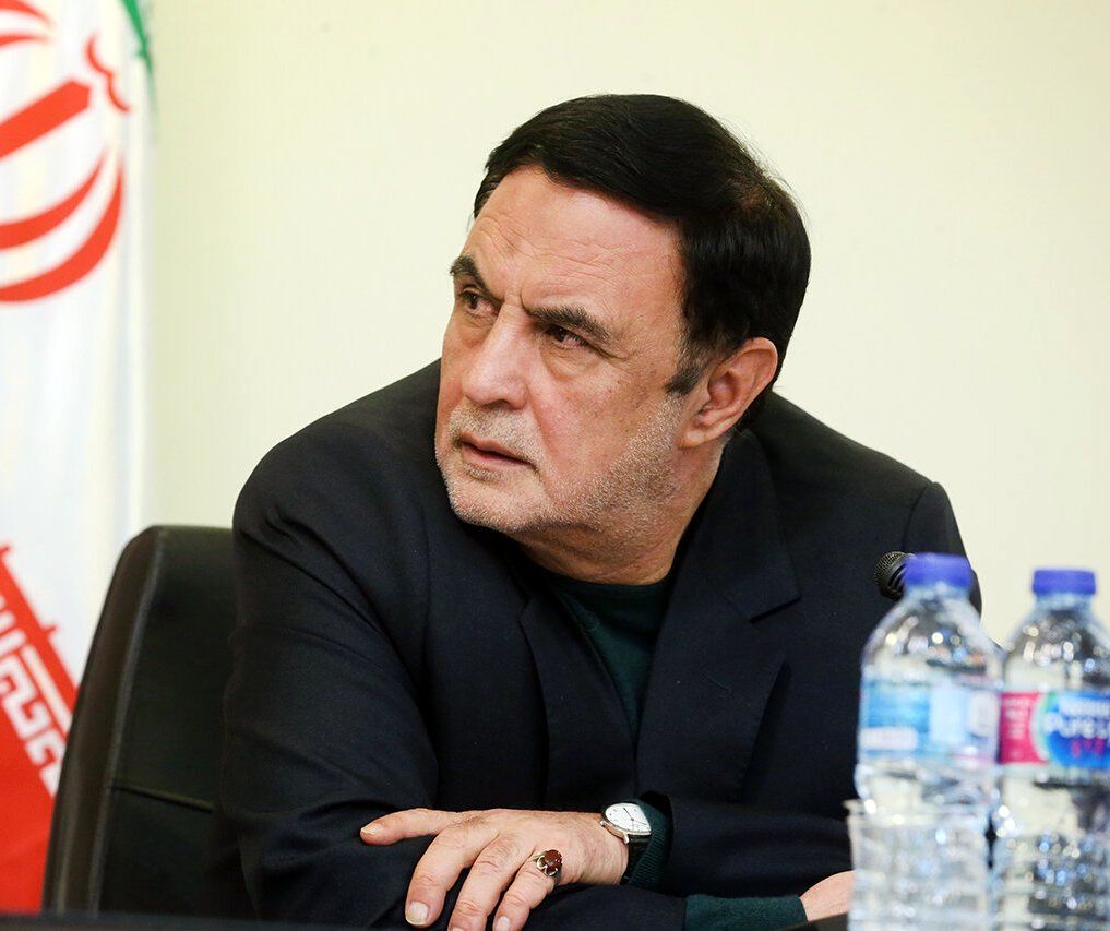 رفتار دوگانه رادیکالهای اصلاحات؛ از ژست اپوزیسیون تا نیمنگاهی به قدرت سیاسی