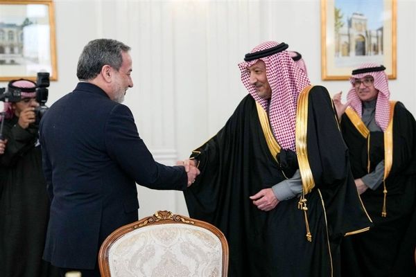 عراقچی: ایران متعهد به تحکیم روابط با عربستان سعودی است