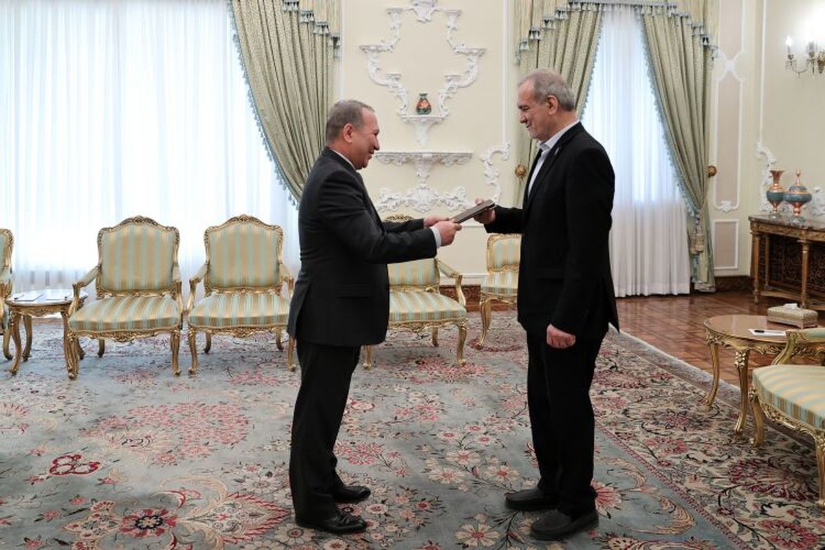 دعوت از پزشکیان برای سفر به قرقیزستان