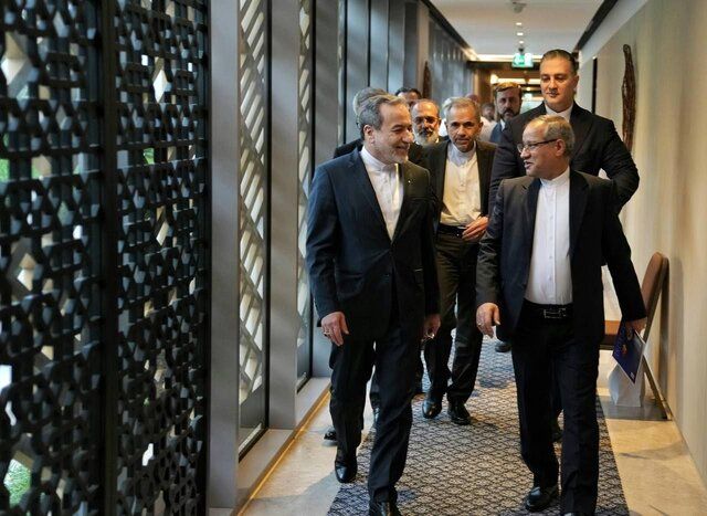 حضور تیم ایرانی و آمریکایی در محل مذاکرات