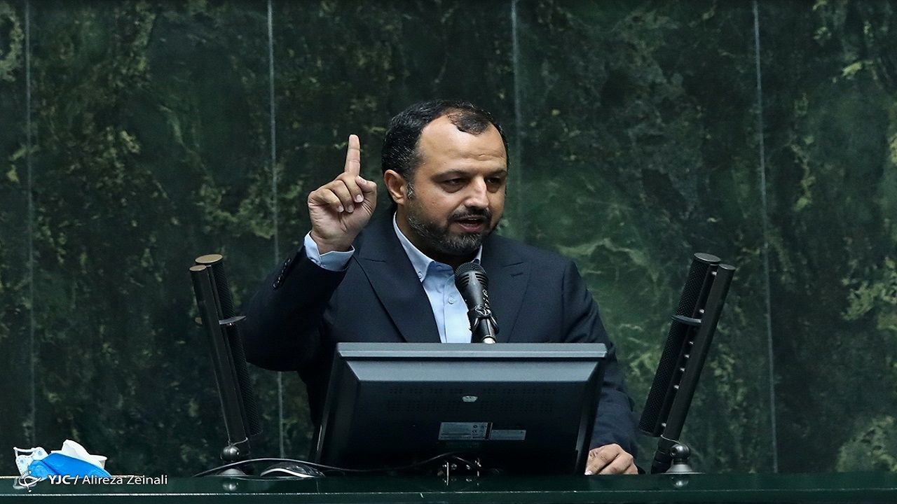 خاندوزی: مالیات بر عایدی سرمایه تا یک ماه آینده نهایی می‌شود