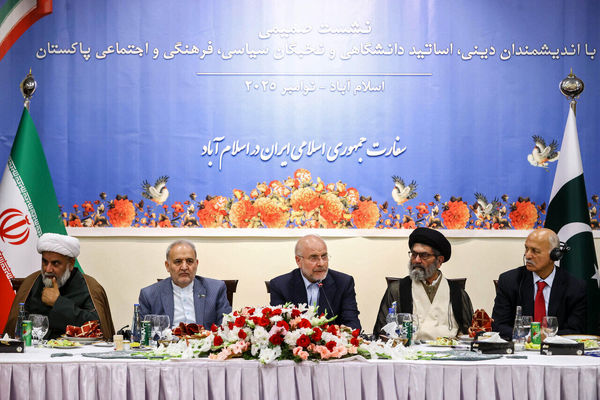 قالیباف: صلح تحمیلی و جنگ تحمیلی استقلال کشورهای مسلمان را هدف قرار داده است/به دنبال این هستند که ایران مستقل و قوی نباشد