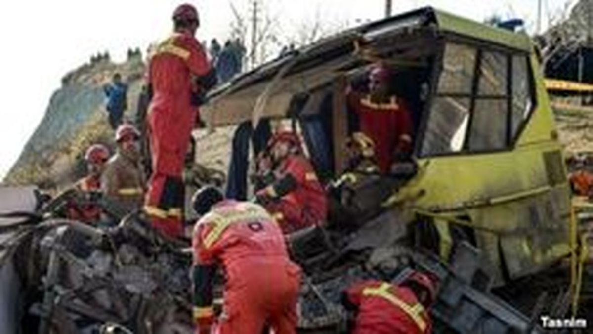 جزئیات برخورد مرگبار تریلی با اتوبوس ولوو در شمال فارس