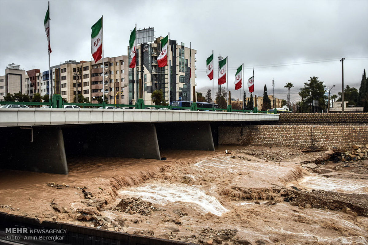 گزارش تصویری: یک عصر بارانی در شیراز