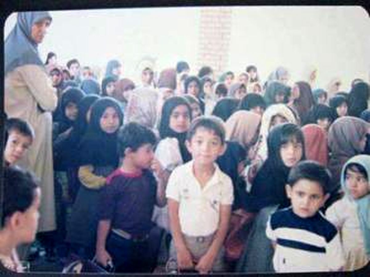 سوء استفاده منافقین از کودکان!/عکس