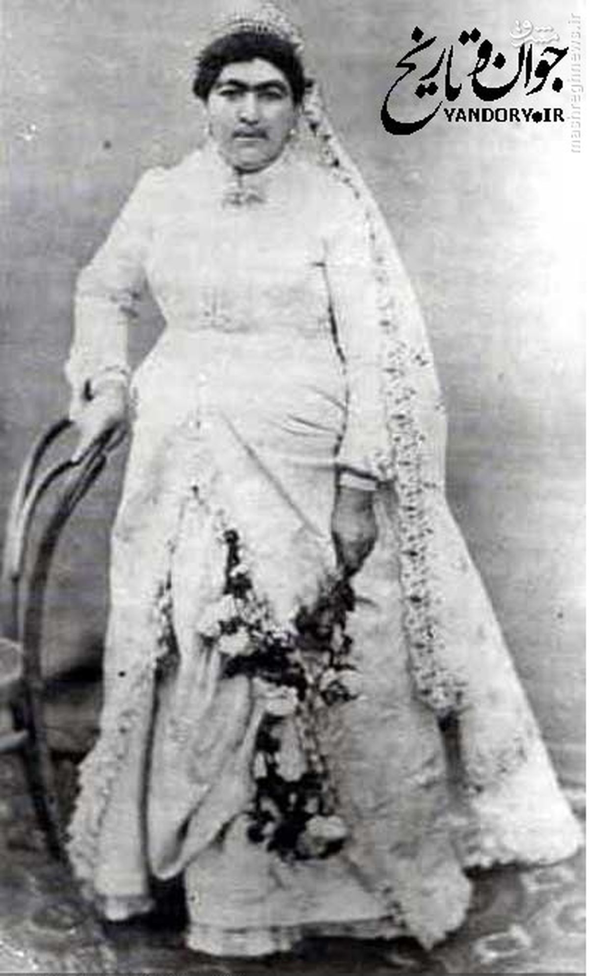 آرایشگر عروسهای قجری چه کسی بود +عکس