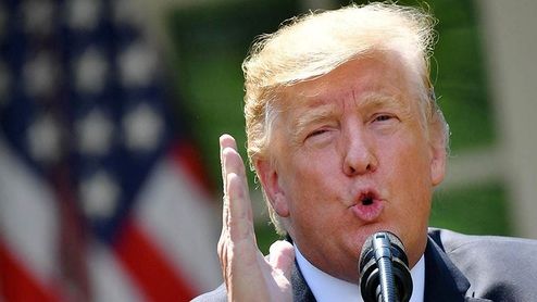 ترامپ نظرسنجی‌ها را جعلی و بایدن را فاسد خواند