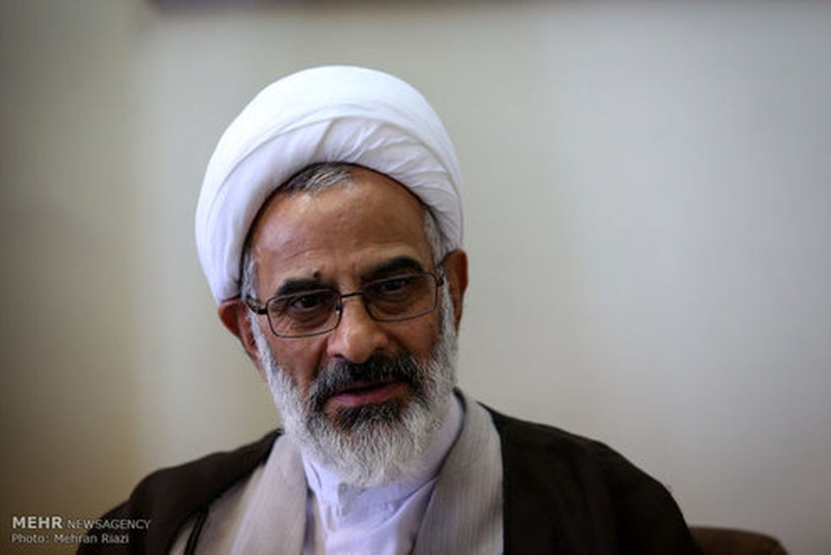 حاجیصادقی: آمریکا مرگ تدریجی خود را با وجود انقلاب اسلامی مشاهده میکند