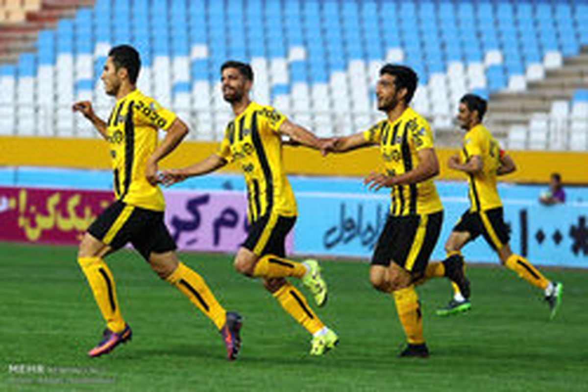پیروزی پرگل سپاهان برابر تراکتورسازی